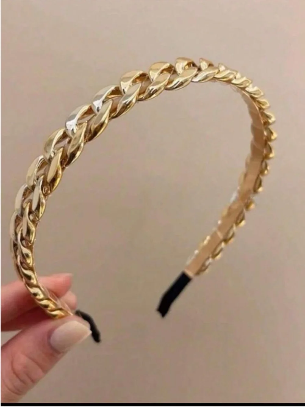 Gold Chain-Link Headband - Women's Fashion Accessory